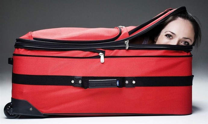 Самое быстрое залезание в чемодан: Лесли Типтон