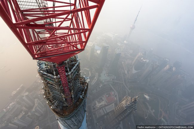 Восхождение на самое высокое здание в Китае (15 фото + видео)7