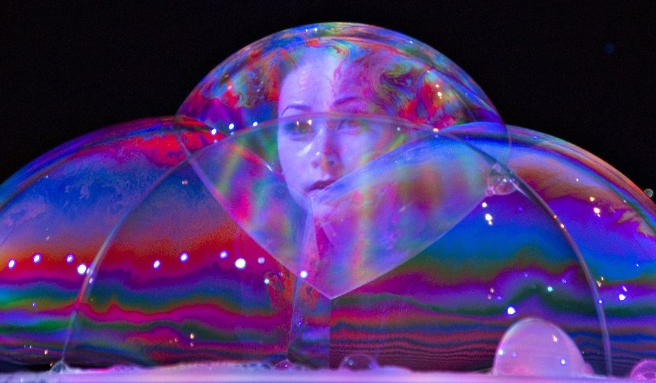 181 человек в мыльном пузыре - новый мировой рекорд1