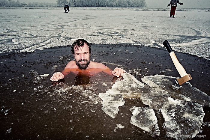 «Ледяной человек» Вим Хоф, покоряющий горы в одних шортах1