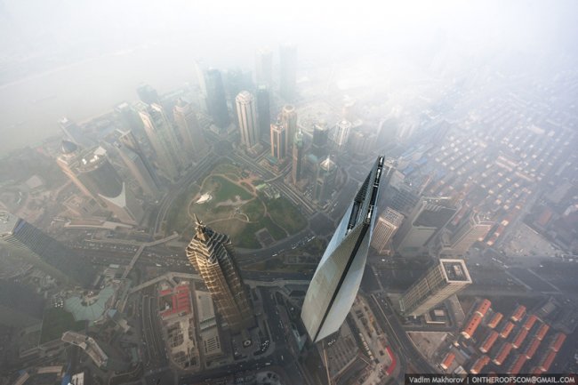 Восхождение на самое высокое здание в Китае (15 фото + видео)6