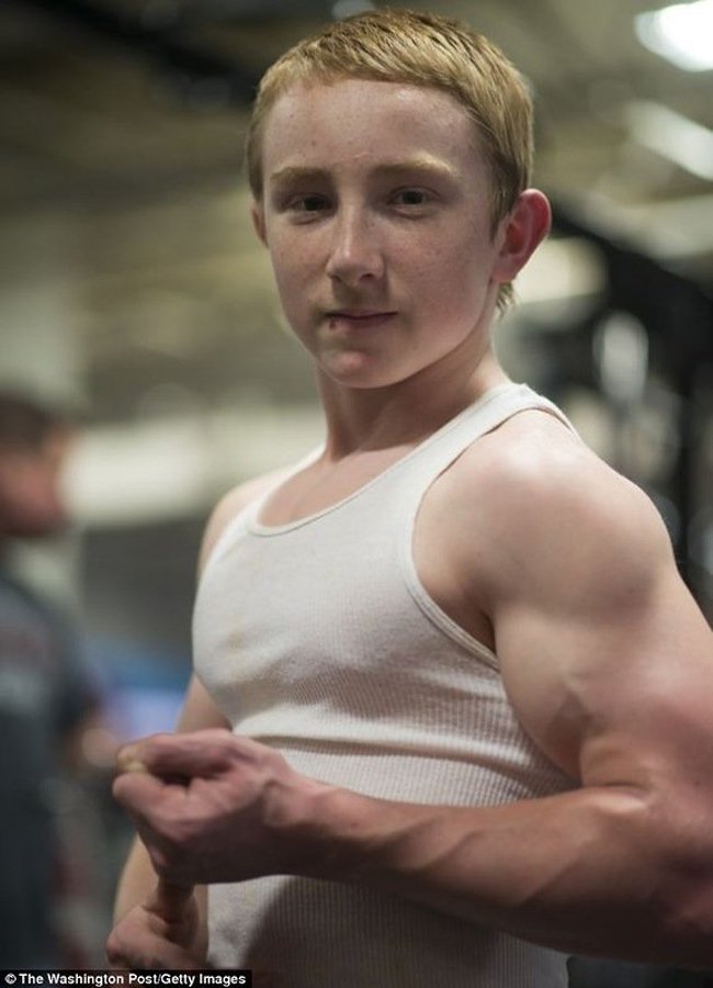 14-летний пауэрлифтер - чемпион (7 фото)6