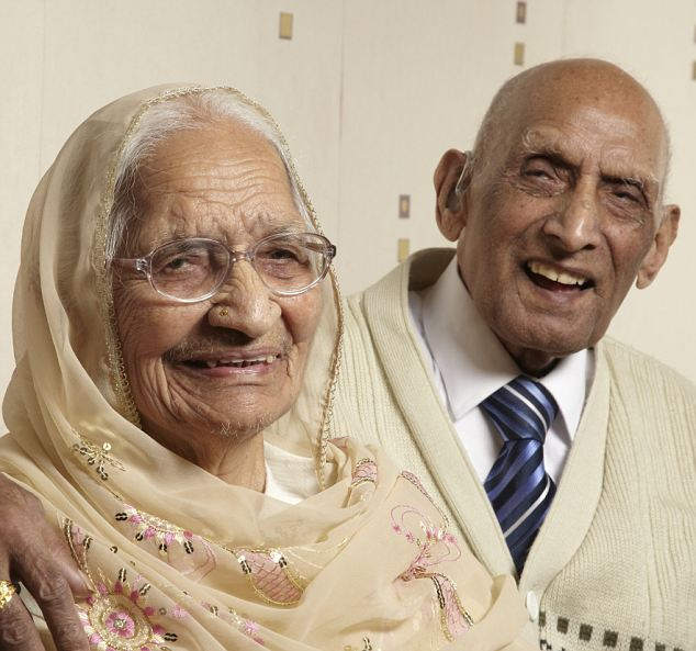 Самая старая семейная пара: Карам и Катари Чанд
